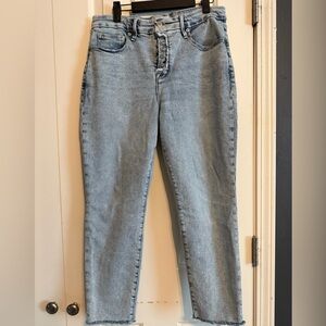 Good American Good Petite Light Compression Skinny Jeans